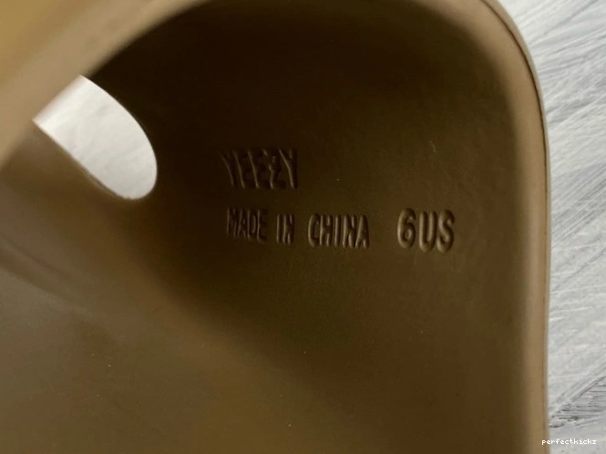 Yeezy Brown FV8425 Slide Adidas Earth 0816